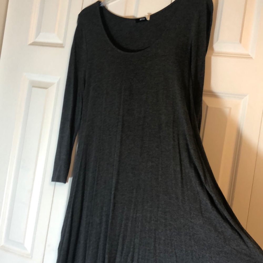Dark grey t-shirt dress with pockets!